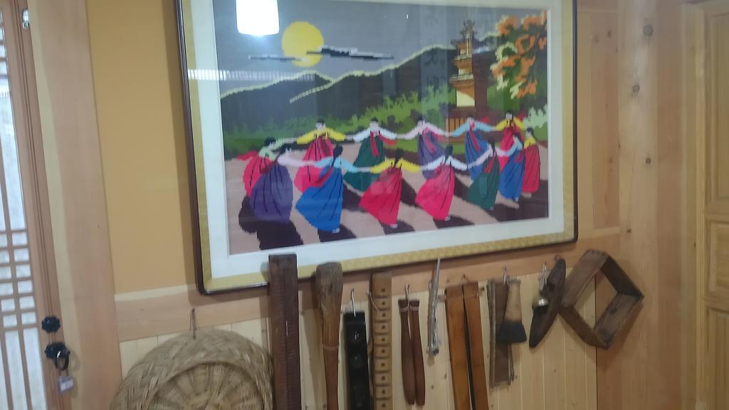 ג'אונג'ו Hanok Guesthouse Jangsoo מראה חיצוני תמונה