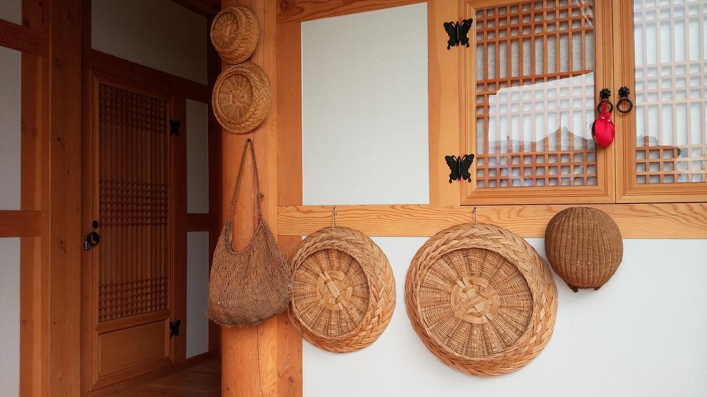 ג'אונג'ו Hanok Guesthouse Jangsoo מראה חיצוני תמונה
