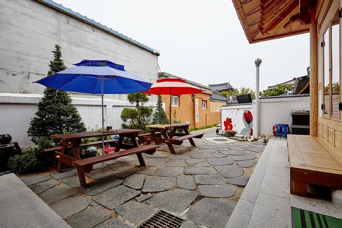 ג'אונג'ו Hanok Guesthouse Jangsoo מראה חיצוני תמונה