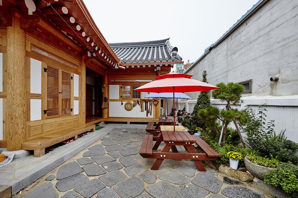 ג'אונג'ו Hanok Guesthouse Jangsoo מראה חיצוני תמונה